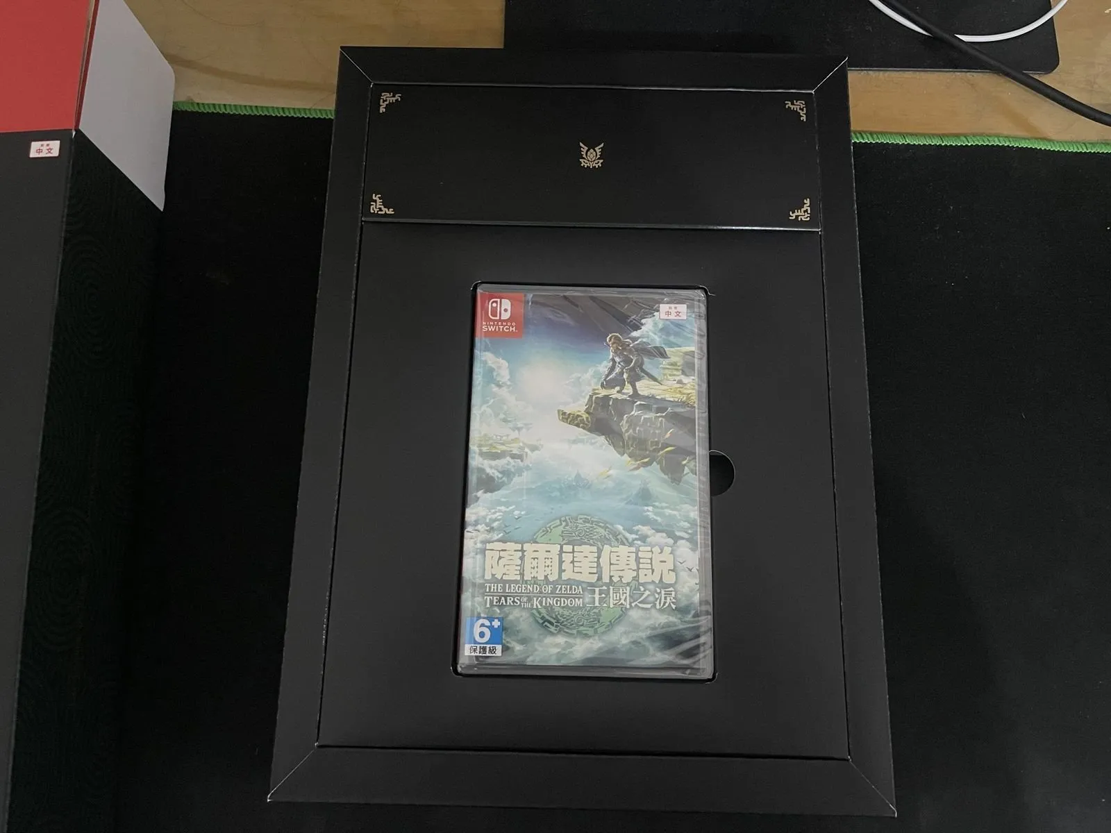 【嗡嗡開箱 #20】任天堂 - NS Switch 薩爾達傳說 王國之淚-豪華盒裝版 | 不專業開箱文
